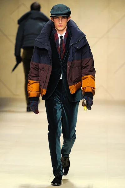 Look 43